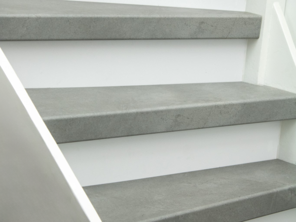 Ekofloors - Basalt 100 cm - PVC Traprenovatie (2 treden per paneel)