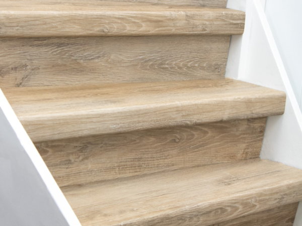 Ekofloors - Elba 140 cm - PVC Traprenovatie (2 treden per paneel)