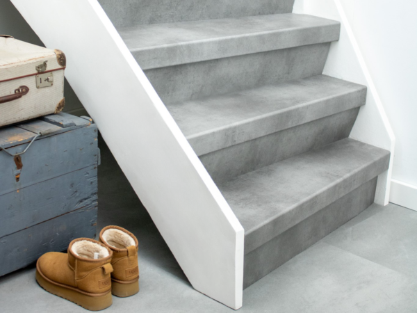 Ekofloors - Kiezel 140 cm - PVC Traprenovatie (2 treden per paneel)