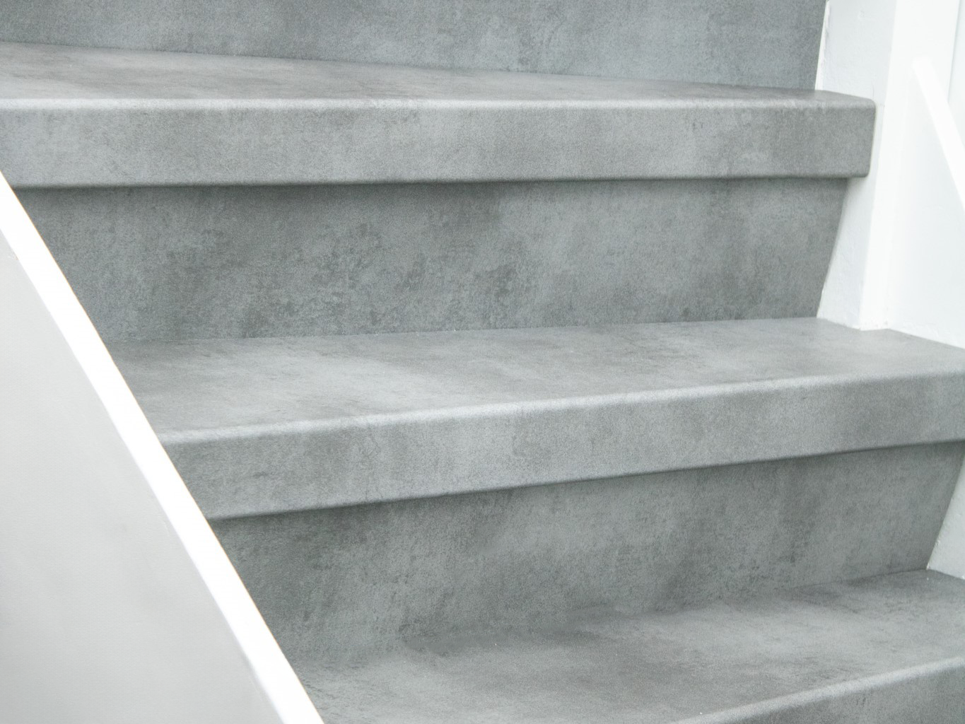Ekofloors - Kiezel 140 cm - PVC Traprenovatie (2 treden per paneel)