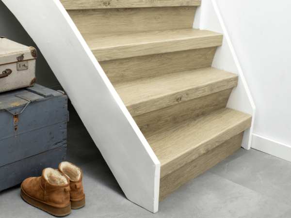 Ekofloors - Maas 100 cm - PVC Traprenovatie (2 treden per paneel)